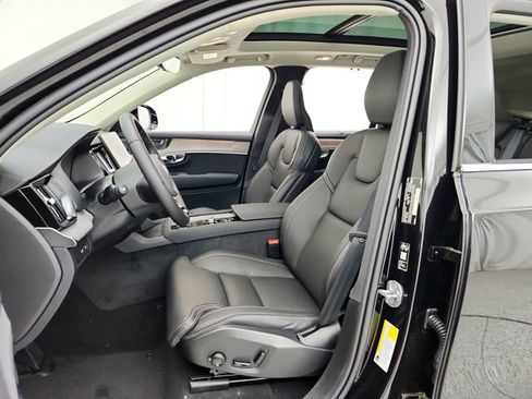 New 2026 Volvo XC90 T8 Ultra w/ Protection Package Premier image 21
