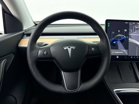 Used 2021 Tesla Model Y Long Range AWD/4WD image 33