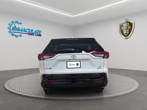 Used 2025 Toyota RAV4 SE image 4