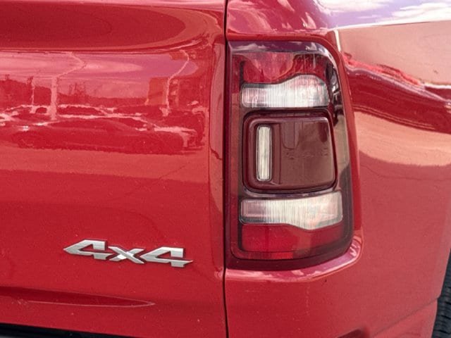 Used 2024 RAM 1500 Laramie AWD/4WD image 7