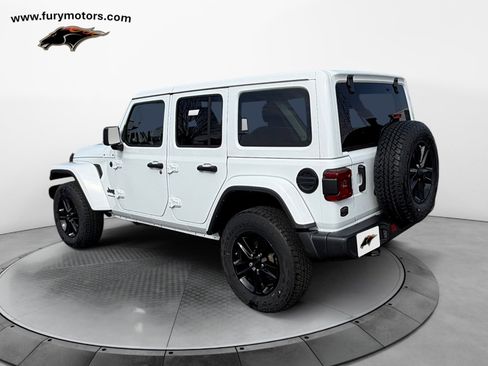Used 2023 Jeep Wrangler Altitude image 5