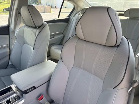 Used 2018 Acura RLX w/ Technology Package FWD image 21