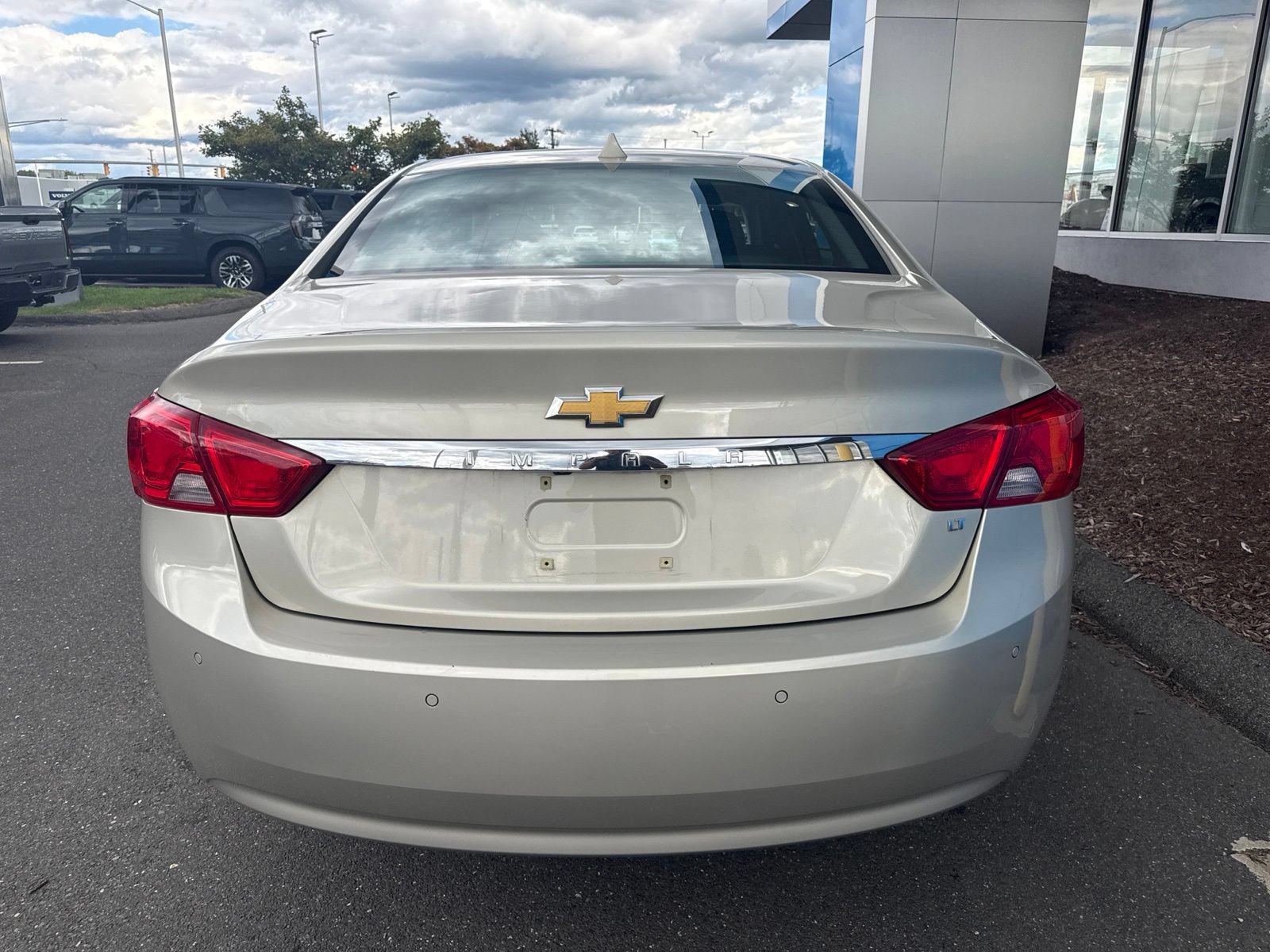 Used 2014 Chevrolet Impala LT w/ Convenience Package FWD image 7