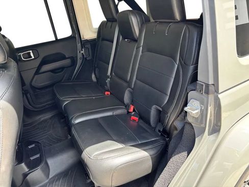 Used 2021 Jeep Wrangler Unlimited Sahara w/ Uconnect 4C Nav & Sound Group AWD/4WD image 24