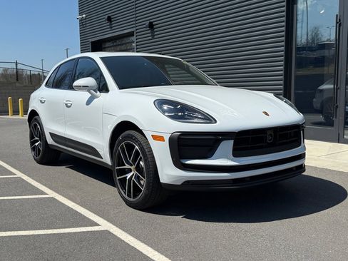New 2026 Porsche Macan Turbo image 9