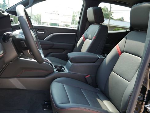 New 2026 Chevrolet Colorado Z71 w/ Technology Package AWD/4WD image 19