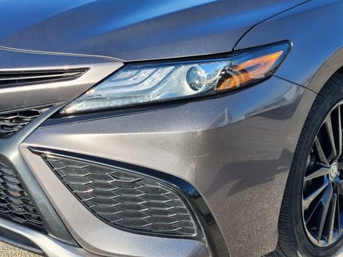 Used 2024 Toyota Camry XSE FWD image 7