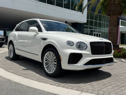 New 2026 Bentley Bentayga AWD/4WD image 7