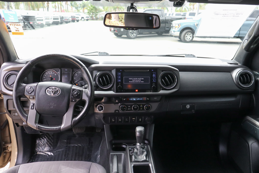 Used 2016 Toyota Tacoma TRD Sport RWD image 30