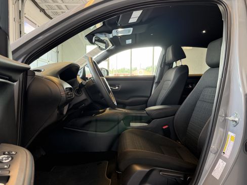 Used 2025 Honda HR-V Sport image 8