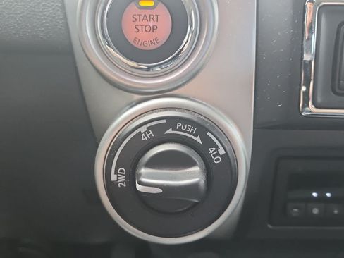 Used 2021 Nissan Titan SV w/ SV Convenience Package AWD/4WD image 28