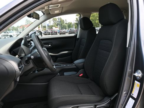 Used 2025 Honda HR-V LX image 15