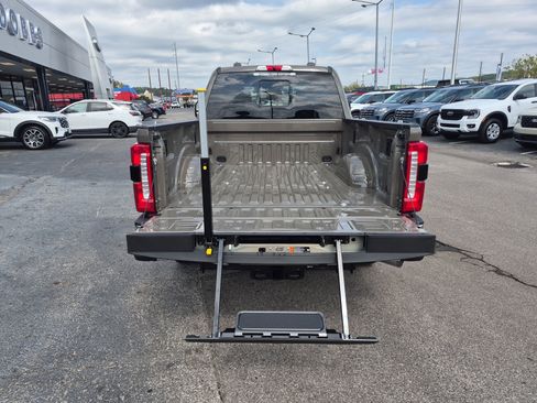 New 2026 Ford F250 Lariat image 7