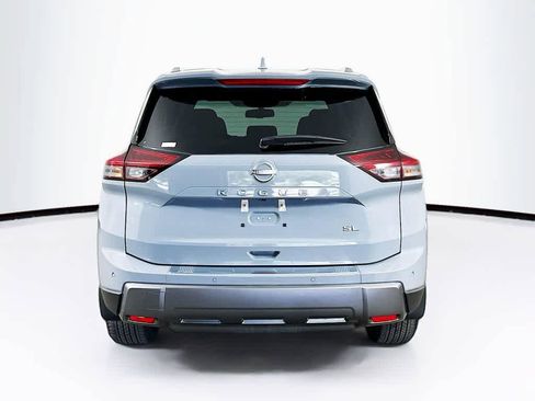 Used 2024 Nissan Rogue SL image 5