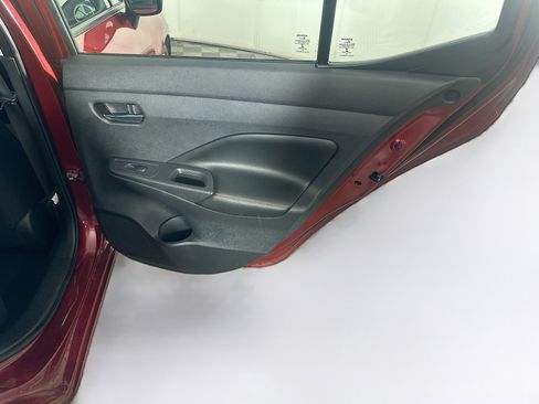 Used 2020 Nissan Versa SR w/ Convenience Package FWD image 28