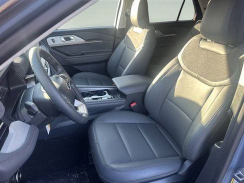 New 2026 Ford Explorer Active w/ Active Comfort Package image 9