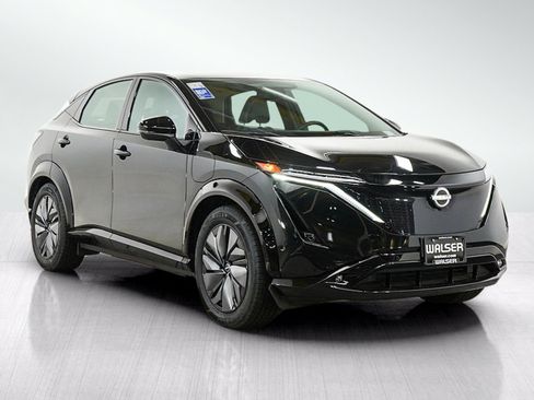 Used 2023 Nissan Ariya AWD/4WD image 7
