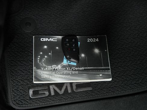 Used 2024 GMC Yukon Denali w/ Advanced Technology Package image 48