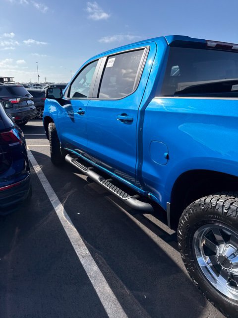 Used 2023 Chevrolet Silverado 1500 RST w/ Z71 Off-Road Package AWD/4WD image 8