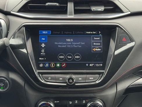 Used 2021 Chevrolet TrailBlazer RS w/ Technology Package image 3