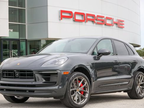 Certified 2025 Porsche Macan GTS AWD/4WD image 6