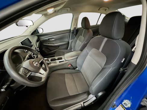 Used 2024 Nissan Sentra SV image 13