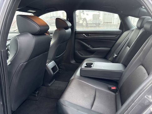 Used 2018 Honda Accord Sport image 33