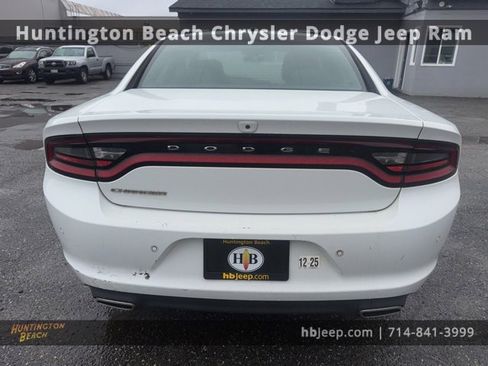Used 2022 Dodge Charger SXT image 6