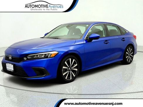 Used 2023 Honda Civic EX image 1