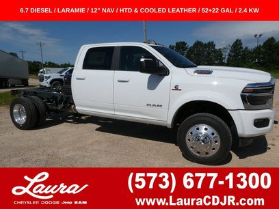 New 2026 RAM 4500 4x4 Crew Cab DRW w/ Laramie Trim Package
