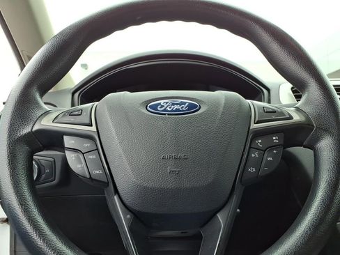 Used 2019 Ford Fusion S image 17