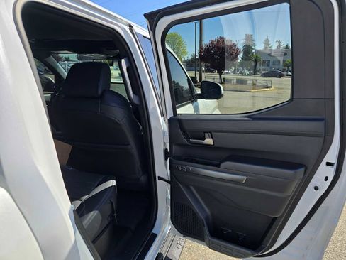 Certified 2025 Toyota Tacoma TRD Sport AWD/4WD image 13