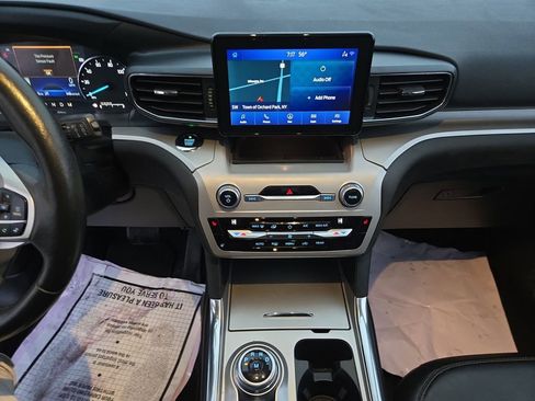 Used 2020 Ford Explorer XLT w/ Equipment Group 202A image 14