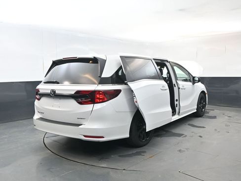 Used 2023 Honda Odyssey Sport image 29