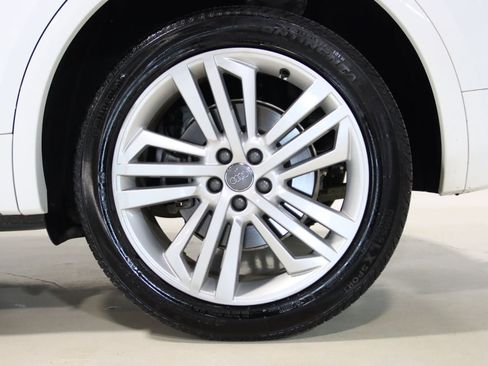 Used 2019 Audi Q5 2.0T Premium Plus w/ Premium Plus Package AWD/4WD image 70