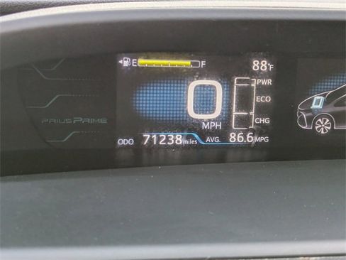Used 2019 Toyota Prius Prime Premium image 29