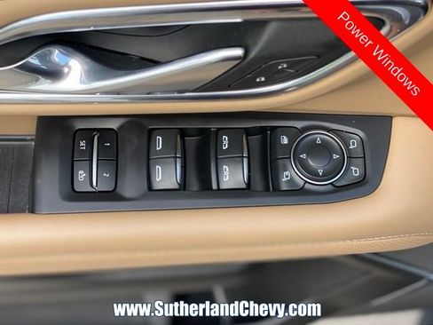 Used 2023 Chevrolet Tahoe Premier AWD/4WD image 15