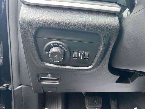 Certified 2023 Jeep Grand Cherokee Limited image 19