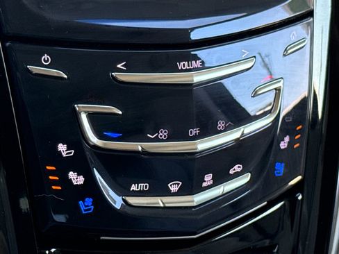 Used 2015 Cadillac Escalade ESV Luxury image 23