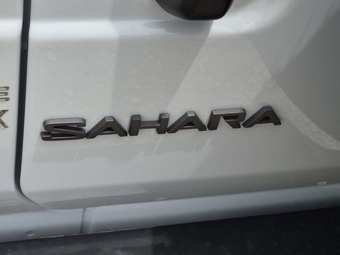 New 2026 Jeep Wrangler Unlimited Sahara AWD/4WD image 7