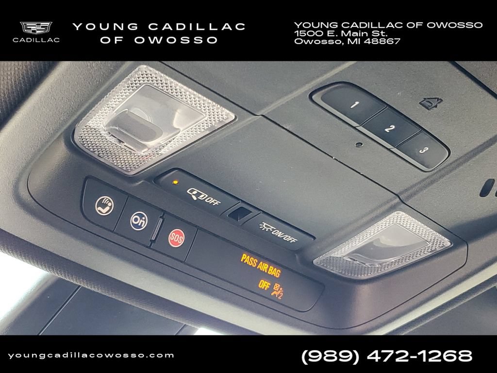 Certified 2025 Cadillac XT5 Luxury w/ LPO, Floor Liner Package AWD/4WD image 18