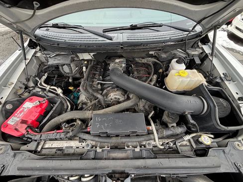 Used 2011 Ford F150 Raptor image 9