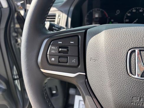 Used 2025 Honda Ridgeline RTL image 16