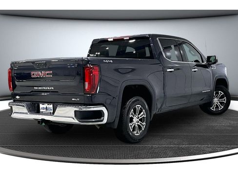 Used 2025 GMC Sierra 1500 SLT image 14