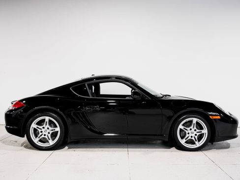 Used 2012 Porsche Cayman image 2