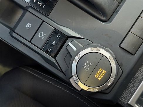 Used 2025 Toyota Tacoma TRD Sport image 36