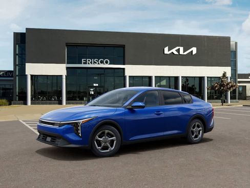New 2026 Kia K4 LXS FWD image 3