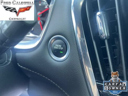 Used 2023 Chevrolet Traverse Premier FWD image 22
