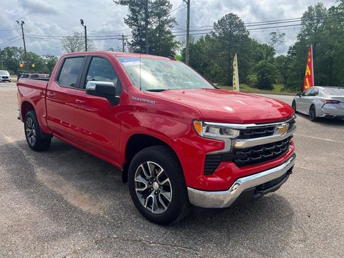 Used 2023 Chevrolet Silverado 1500 LT AWD/4WD image 5
