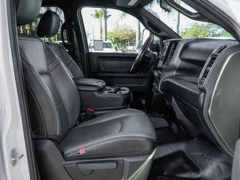 Used 2022 RAM 5500 Tradesman w/ Chrome Appearance Group image 41